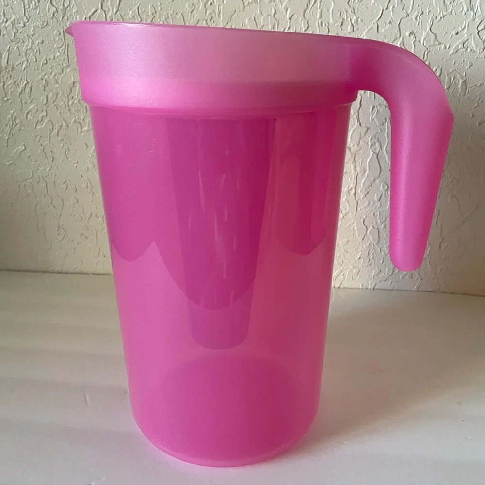 Tupperware Pitcher, Pink, Brand new